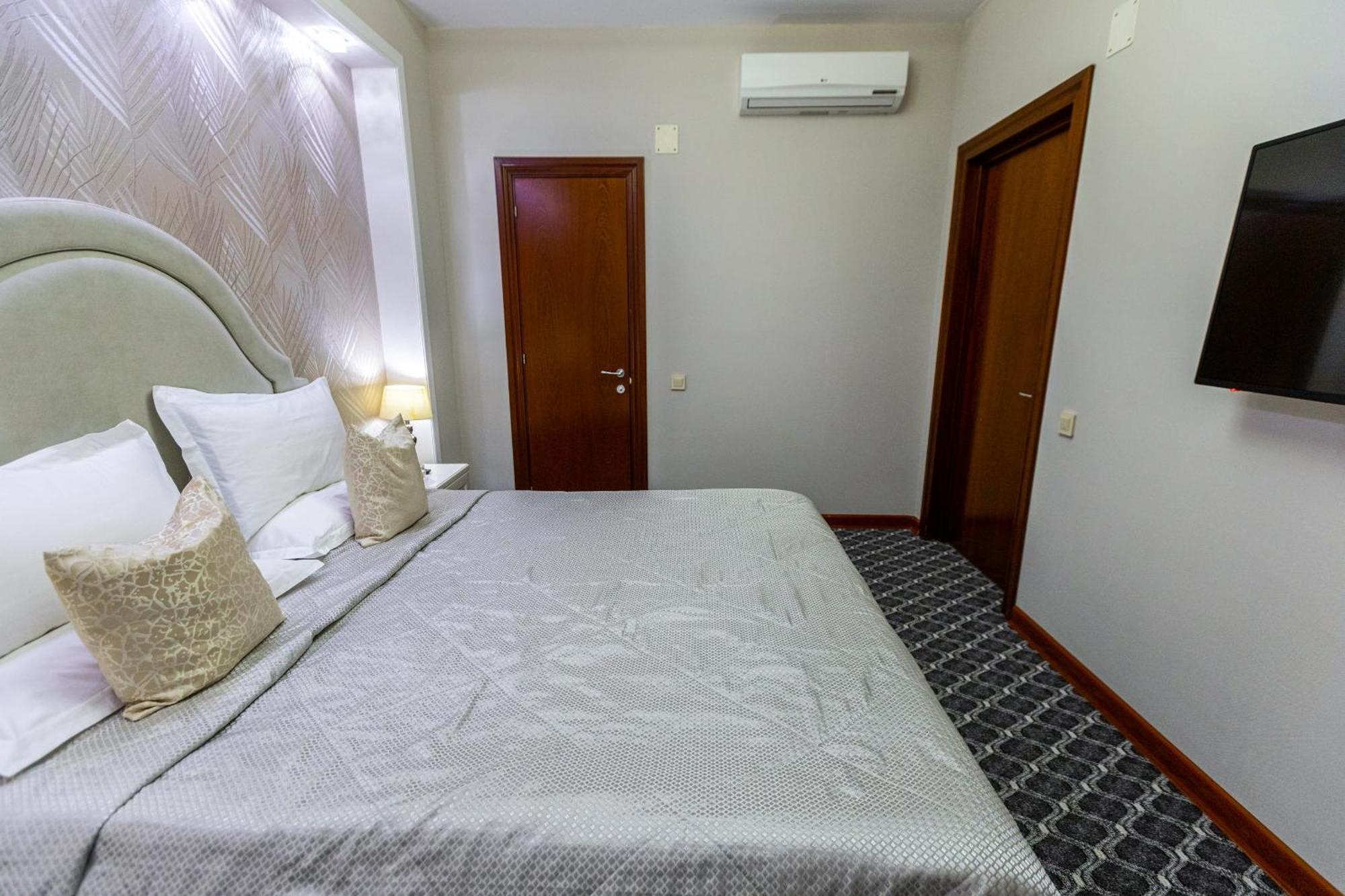 Plaza Hotel Αλμάτι Δωμάτιο φωτογραφία