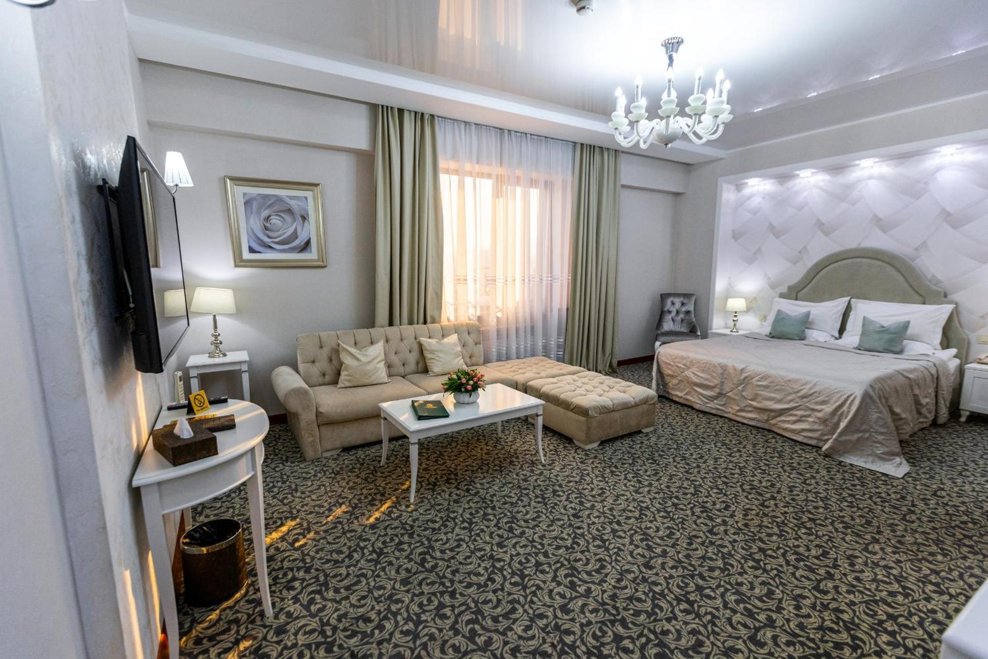Plaza Hotel Αλμάτι Δωμάτιο φωτογραφία