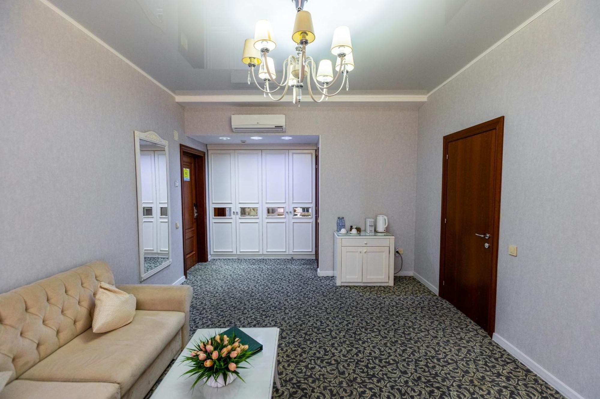 Plaza Hotel Αλμάτι Εξωτερικό φωτογραφία
