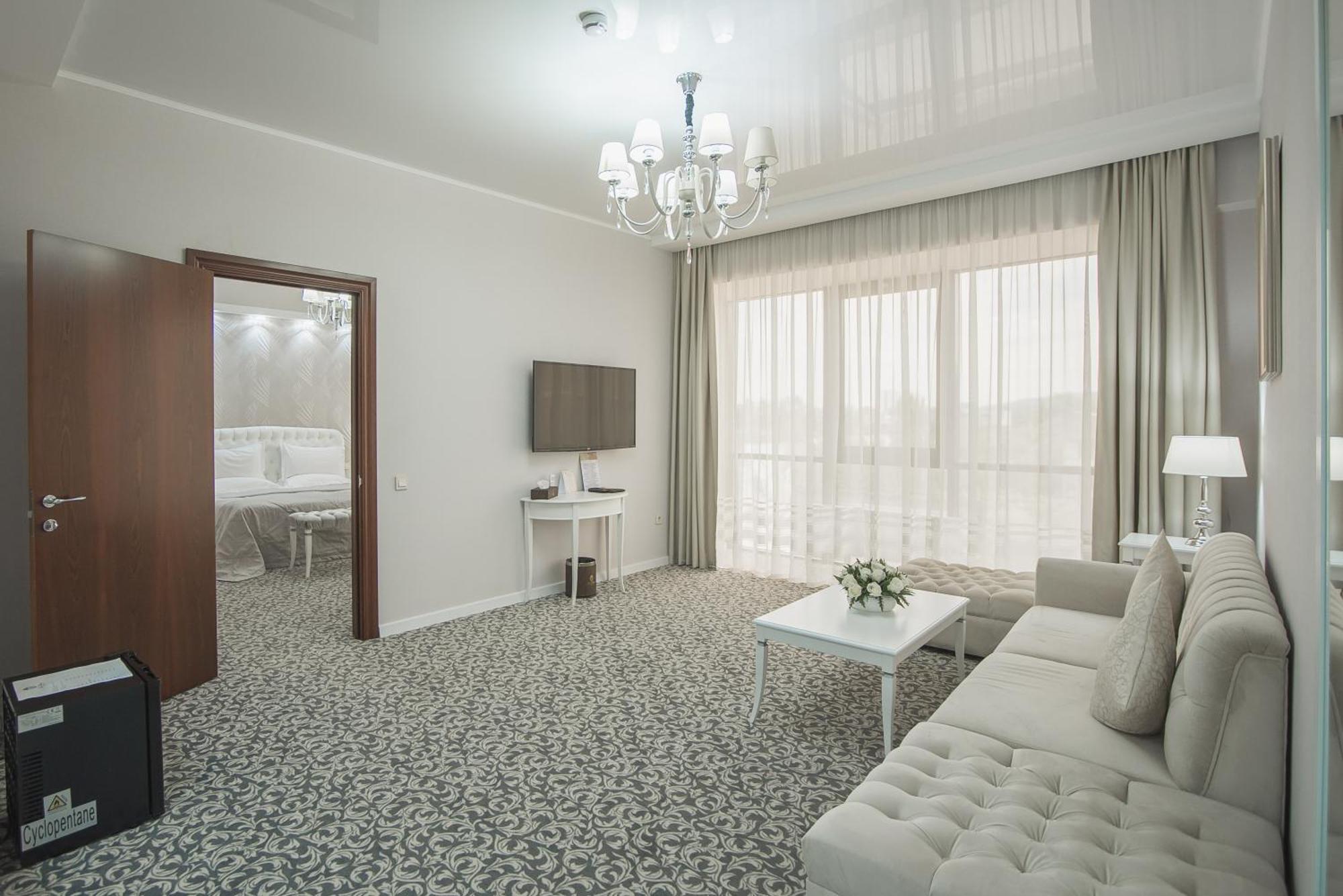 Plaza Hotel Αλμάτι Εξωτερικό φωτογραφία