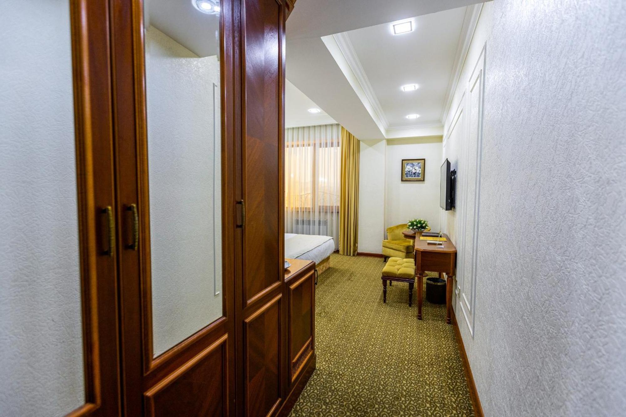 Plaza Hotel Αλμάτι Δωμάτιο φωτογραφία